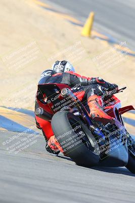 media/Feb-06-2025-Racers Edge (Thu) [[c17ed6f7b1]]/2-B Group/Session 4 End (Turn 10 Backside)/
